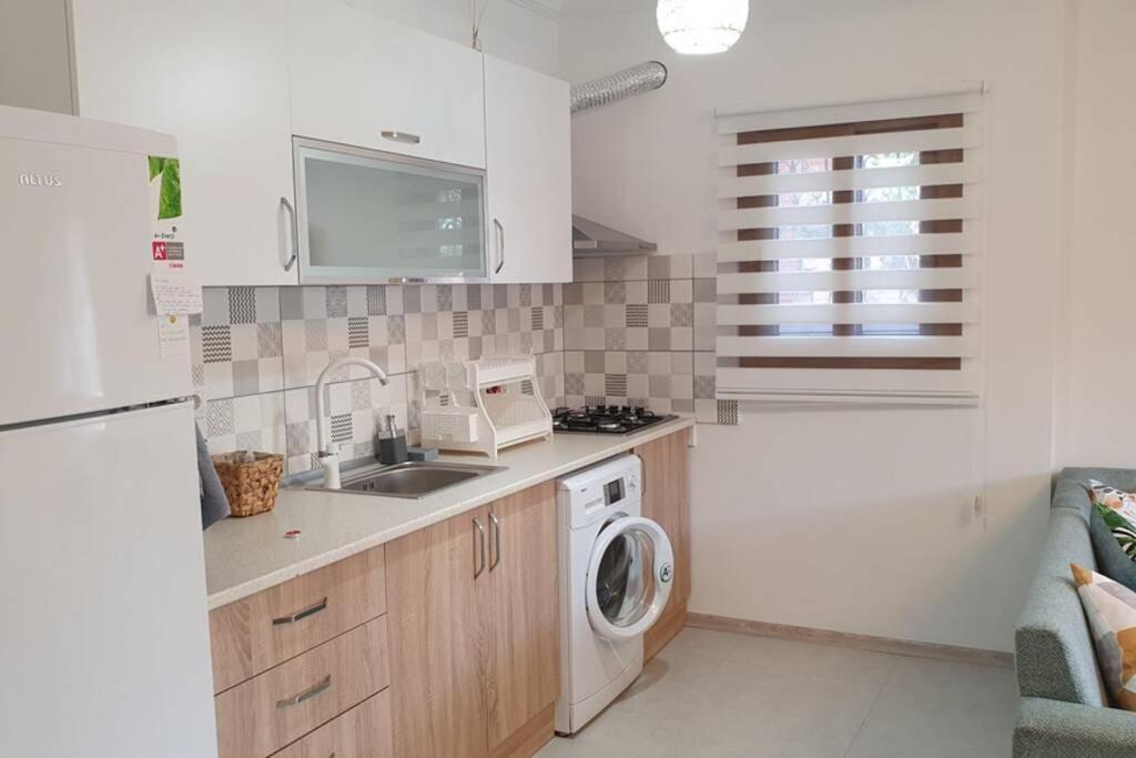 2+1 Apartm With Garden + Balcony , At Ladies Beach كوشاداسيه المظهر الخارجي الصورة