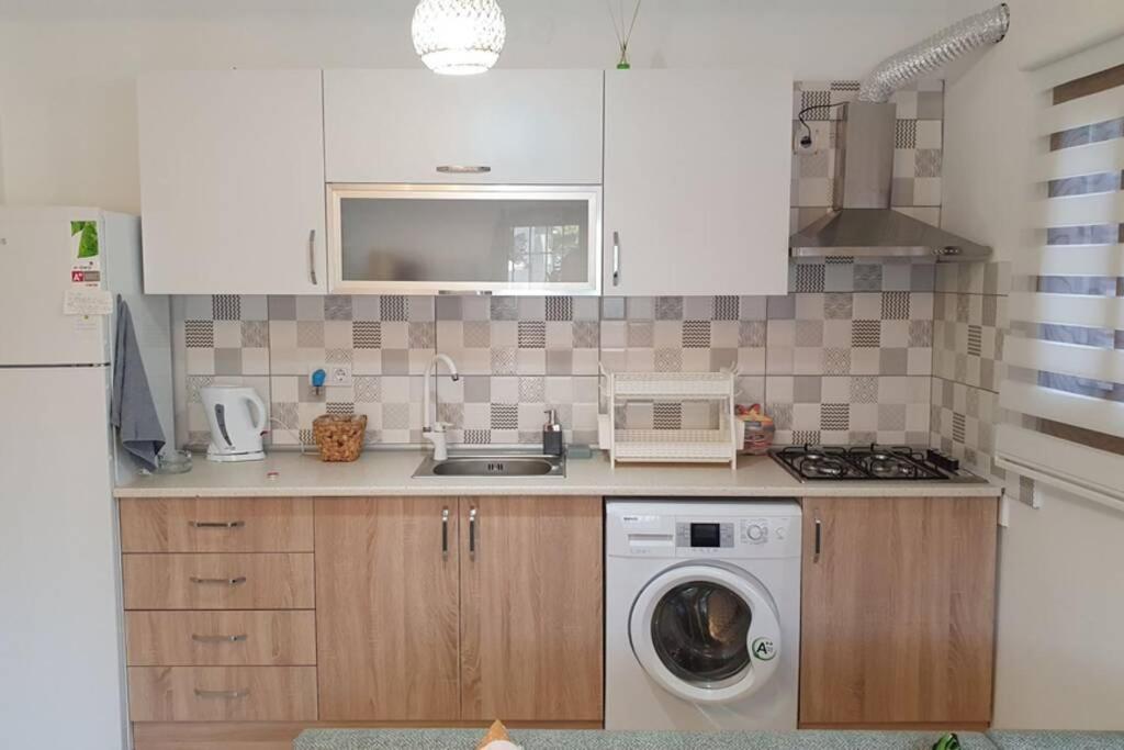 2+1 Apartm With Garden + Balcony , At Ladies Beach كوشاداسيه المظهر الخارجي الصورة